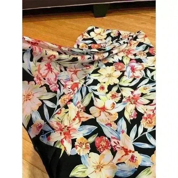 Talbots Women's A-Line Floral Silk Skirt Size 6 Multicolor Knee Length - Picture 2 of 7